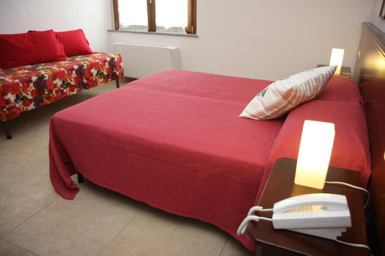 Gli Acini Bed & Breakfast Pietra de' Giorgi ภายนอก รูปภาพ